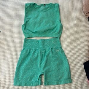 AYBL Women’s Workout Set